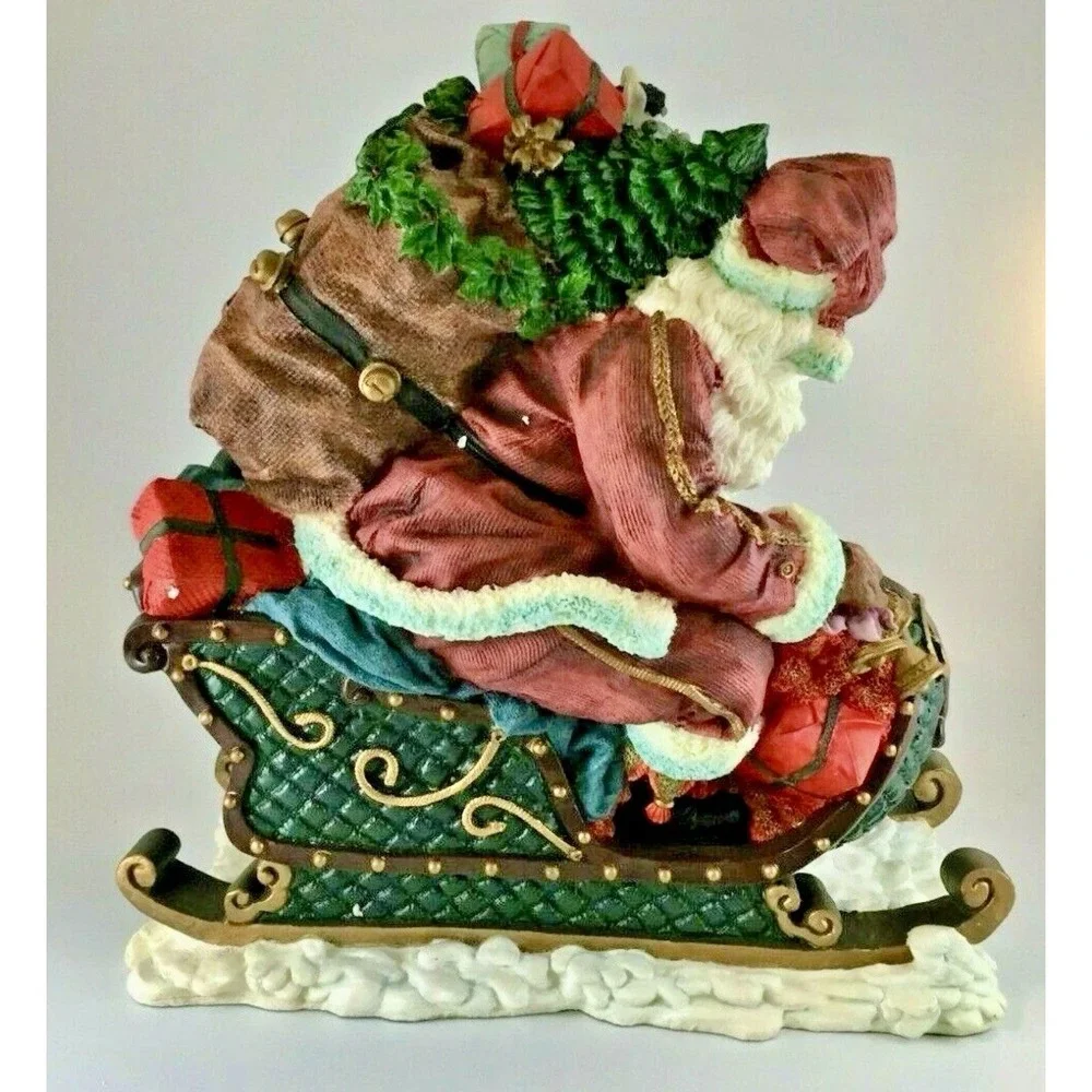 Vintage Santa In Sleigh Figurine 16